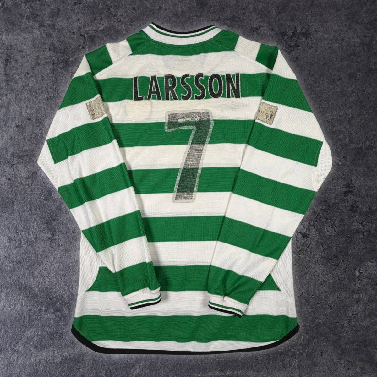 2001/03 Celtic Glasgow Domicile - Larsson 7 *PRÉPARÉ / PORTÉ* (M) - Iconic Football Shop