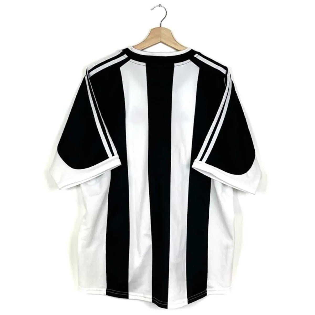 2001/03 Newcastle Domicile (XL) - Iconic Football Shop