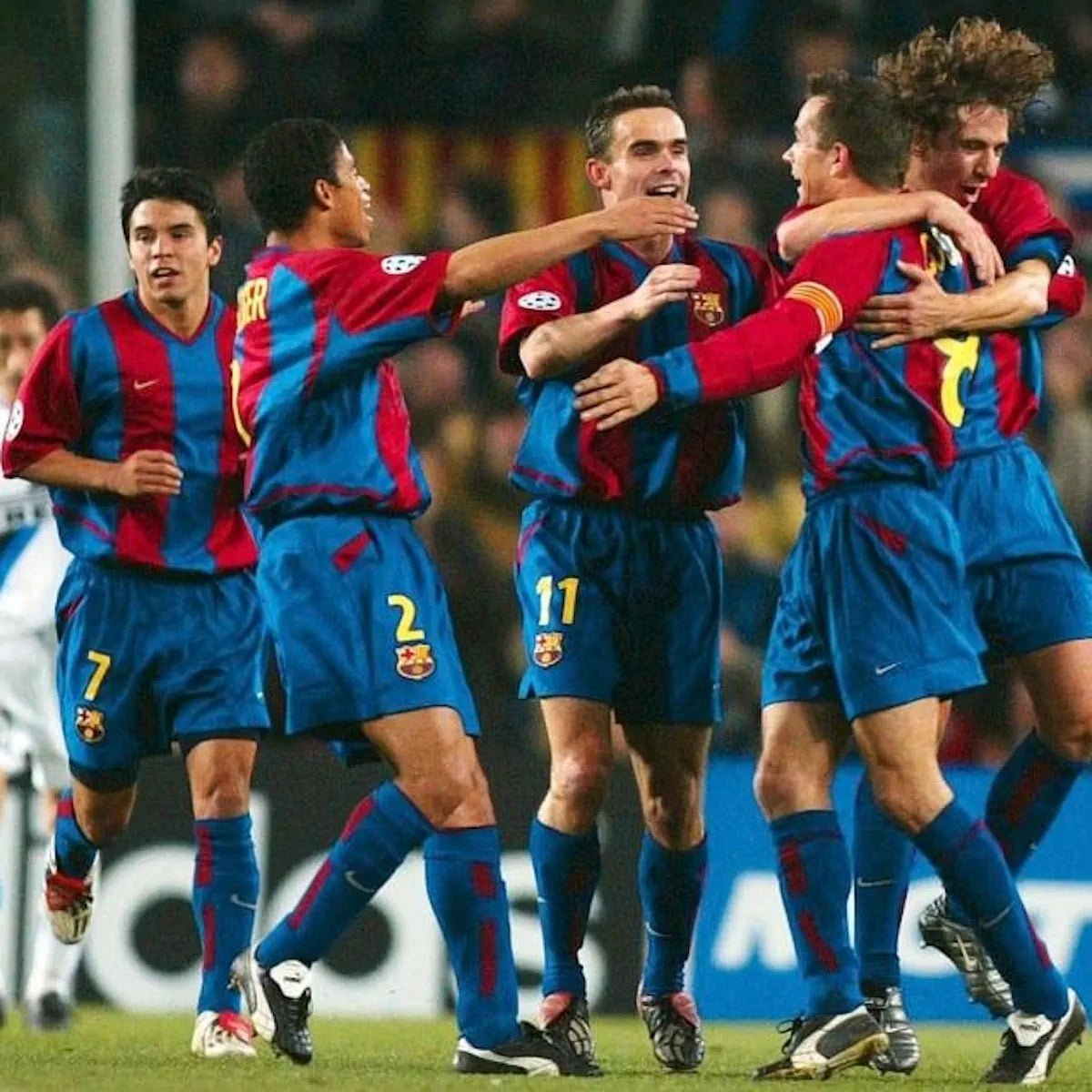 2002/03 Barcelone Domicile (12a) - Iconic Football Shop