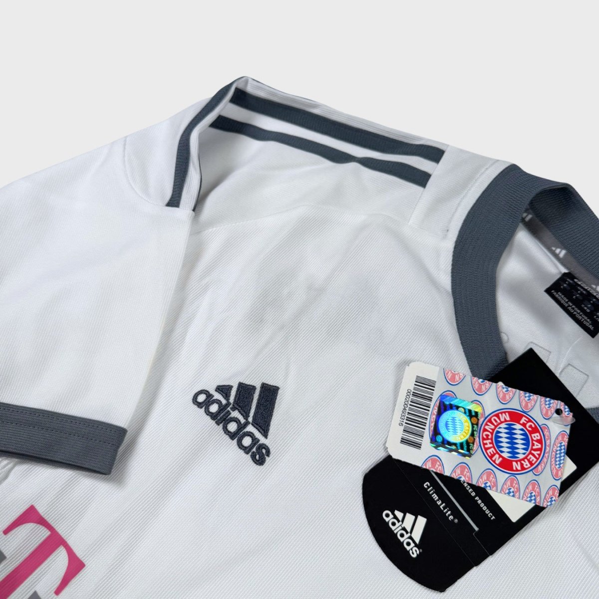 2002/03 Bayern Munich Extérieur (L) - Iconic Football Shop