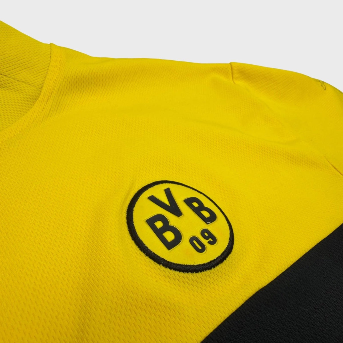 2002/03 Dortmund Domicile (XL) - Iconic Football Shop