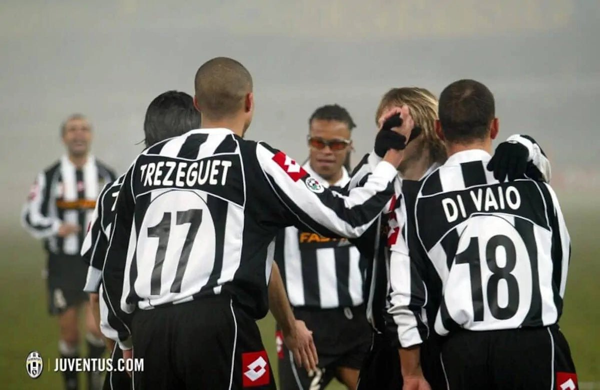 2002/03 Juventus Domicile (L) - Iconic Football Shop
