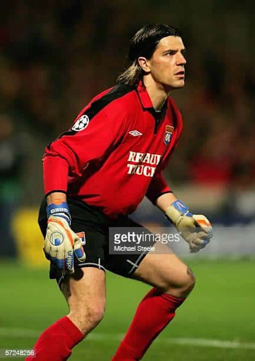 2002/03 Lyon Goal Keeper - Coupet 1 (L) - Iconic Football Shop
