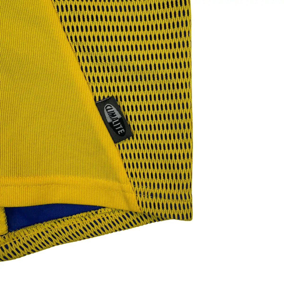 2002/03 Suède Domicile (L) - Iconic Football Shop