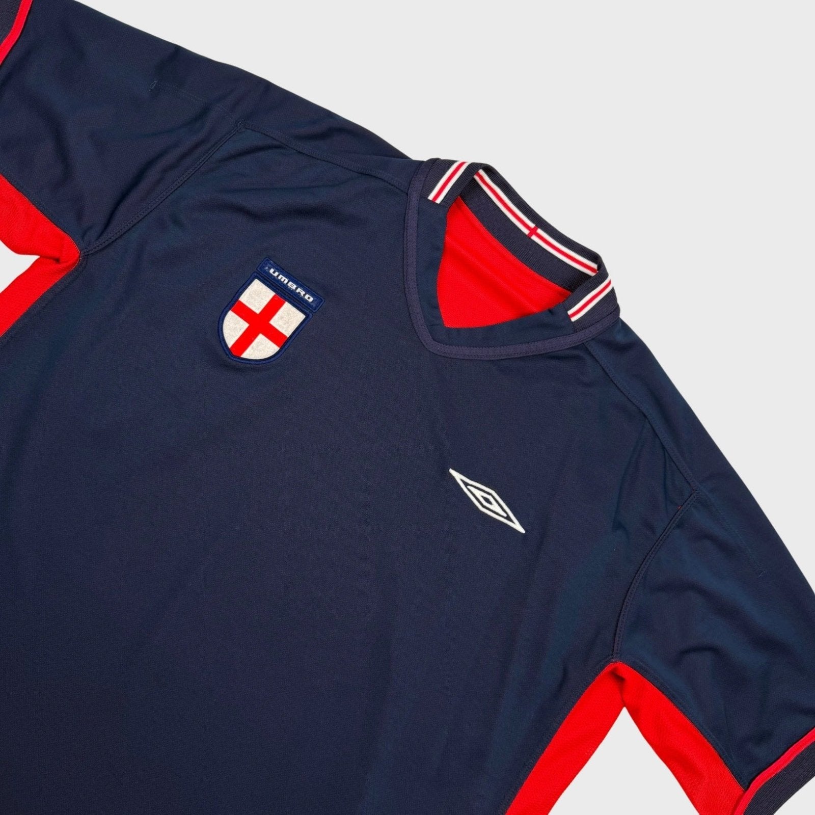 2002/04 Angleterre Extérieur (XL) - Iconic Football Shop