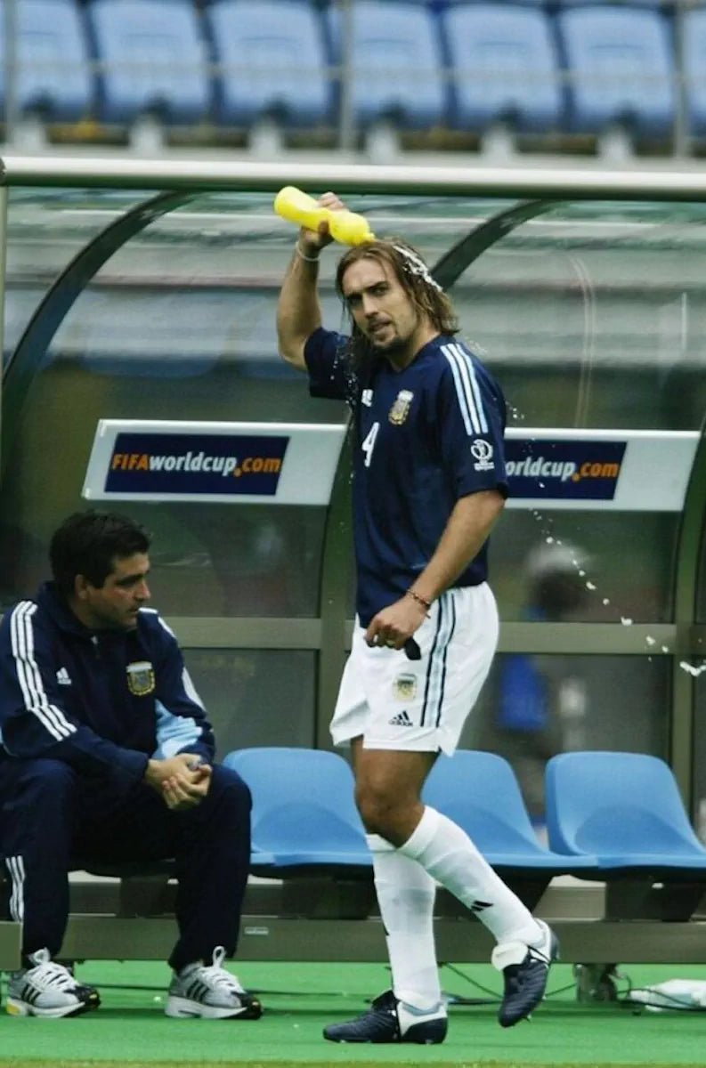 2002/04 Argentine Extérieur - Batistuta 9 (XL) - Iconic Football Shop