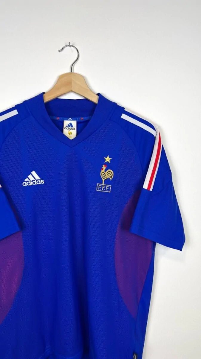 2002/04 France Domicile (M) - Iconic Football Shop