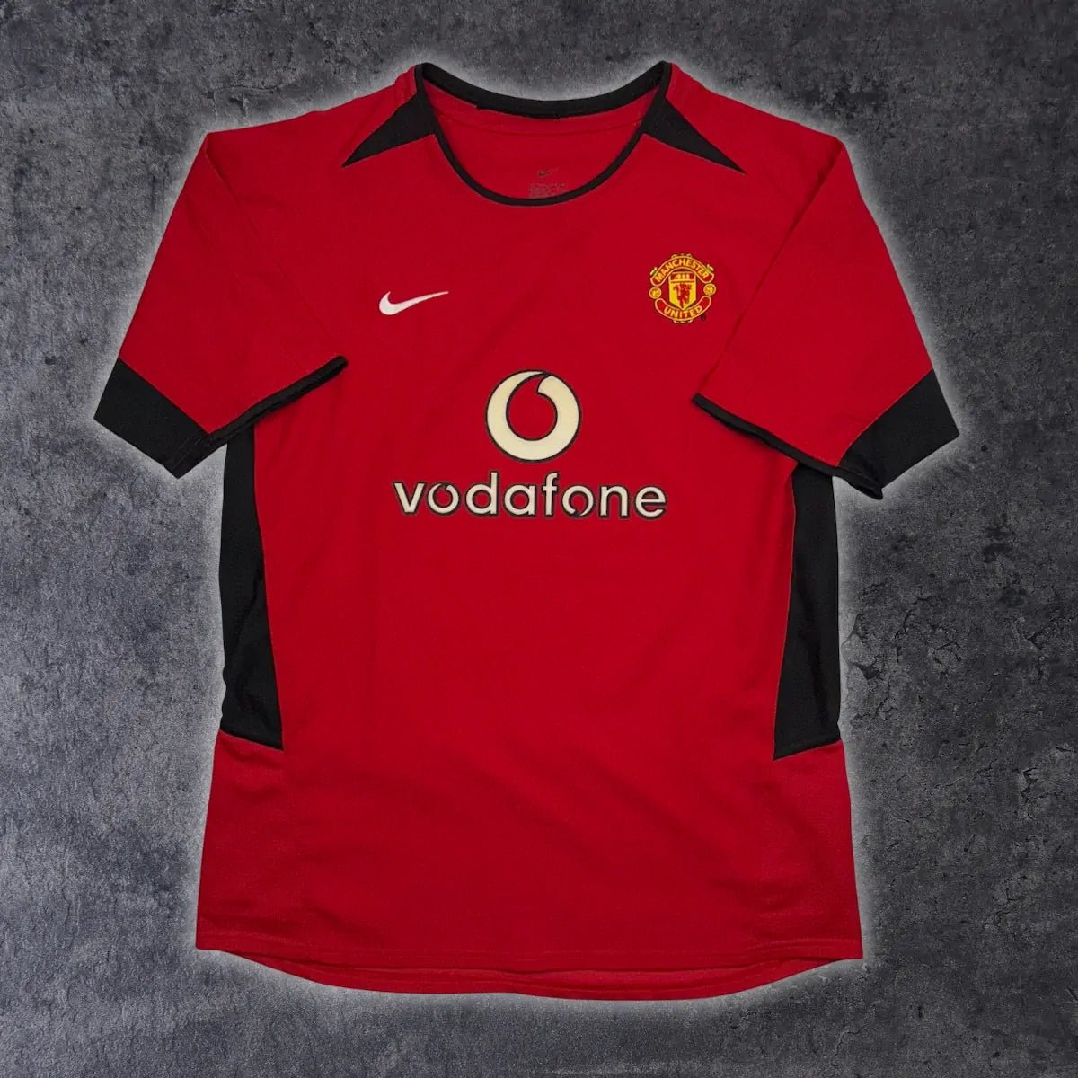 2002/04 Manchester United Domicile (16a) - Iconic Football Shop