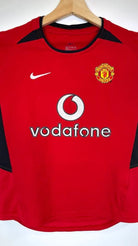 2002/04 Manchester United Domicile (8a) - Iconic Football Shop