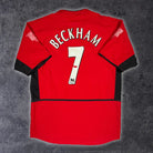 2002/04 Manchester United Domicile - Beckham 7 (L) - Iconic Football Shop