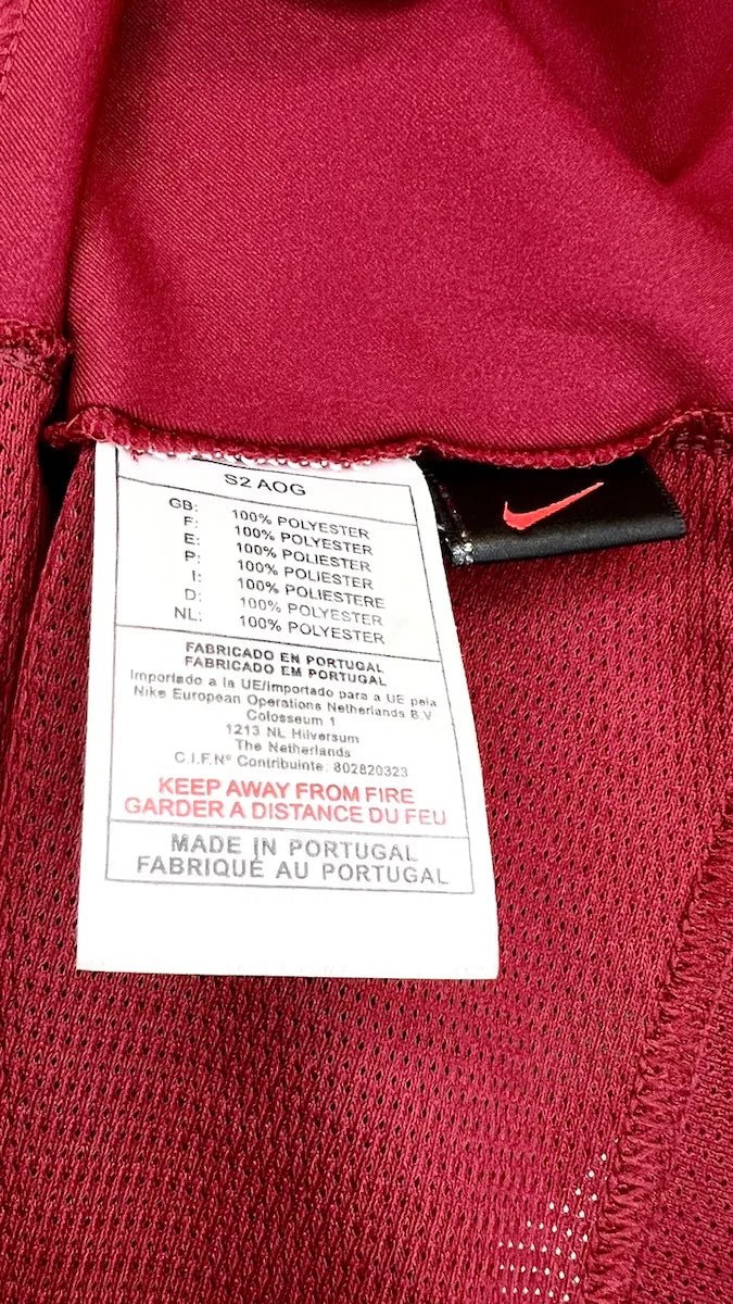 2002/04 Portugal Domicile (XL) - Iconic Football Shop