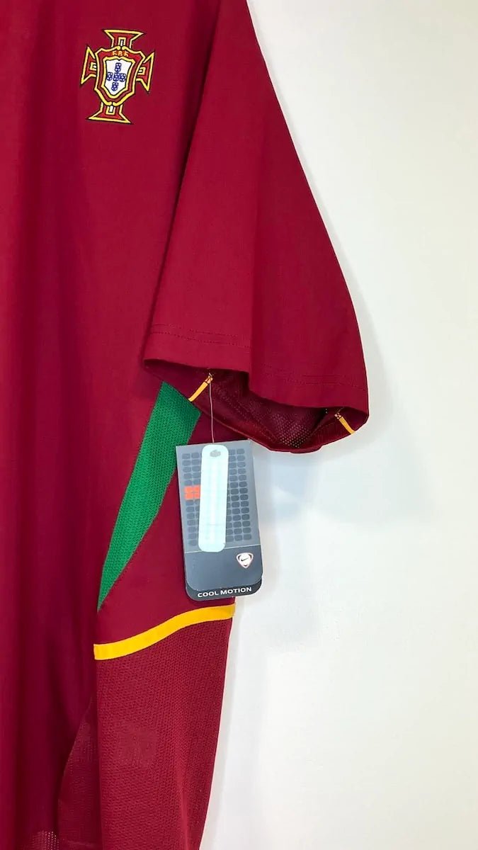 2002/04 Portugal Domicile (XL) - Iconic Football Shop