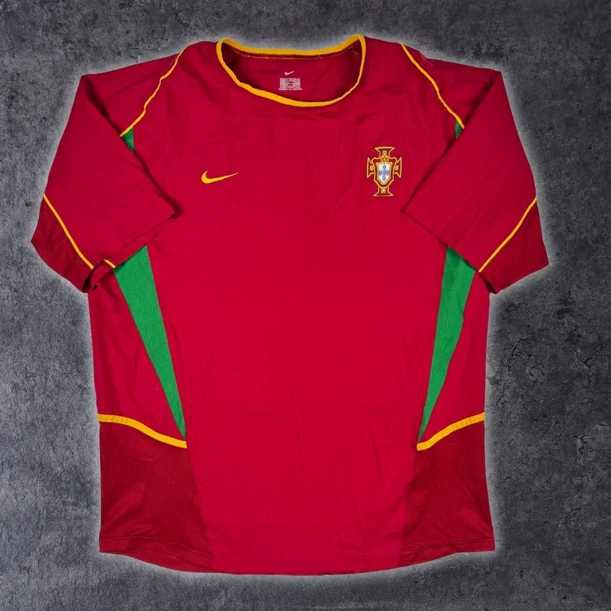 2002/04 Portugal Domicile (XL) - Iconic Football Shop