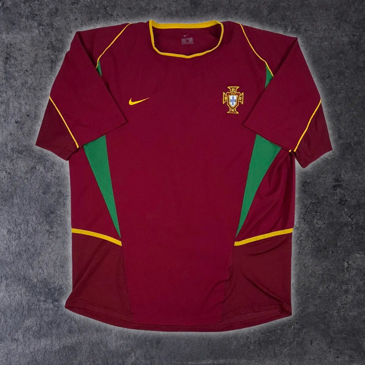 2002/04 Portugal Domicile (XL) - Iconic Football Shop