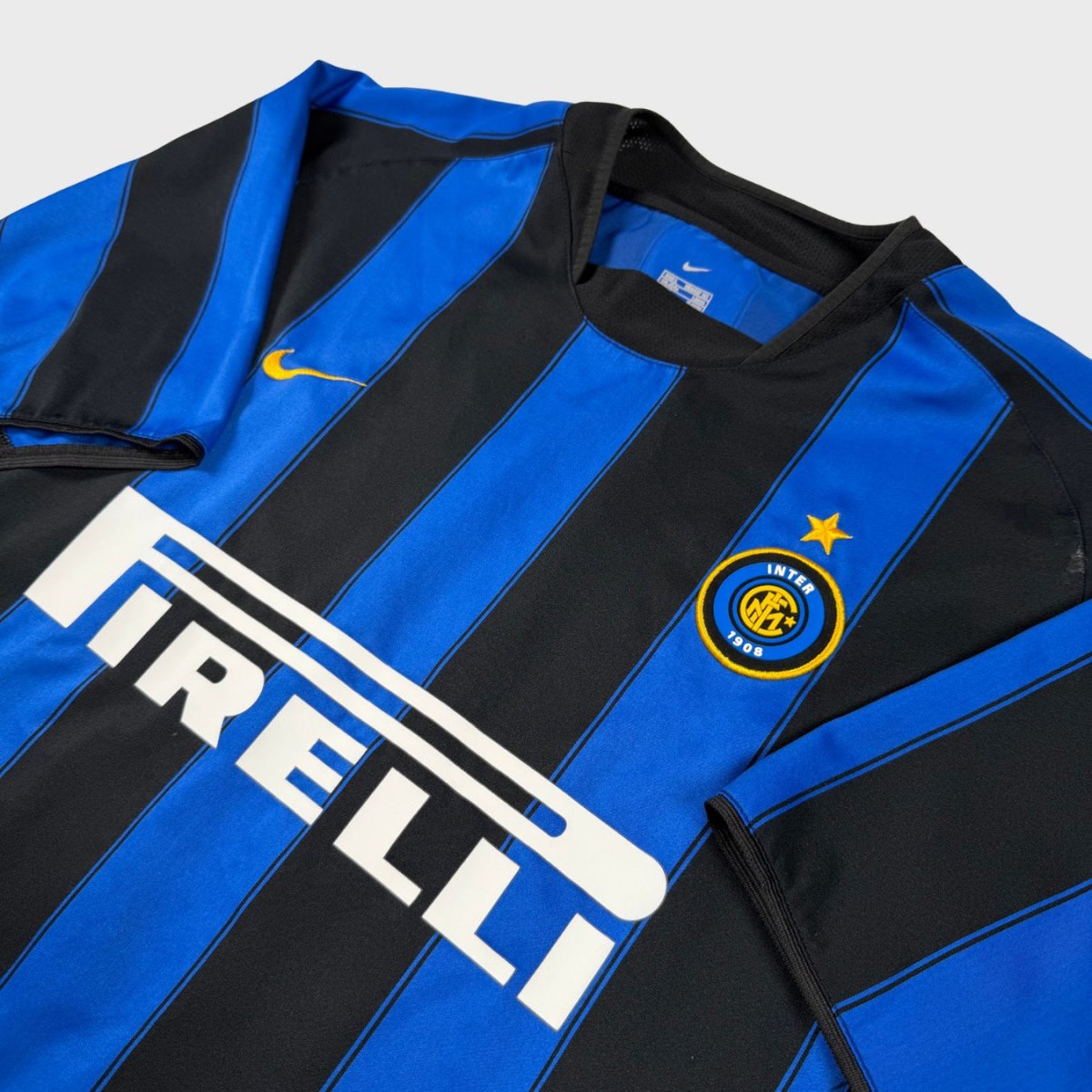 2003/04 Inter Milan Domicile (L) - Iconic Football Shop