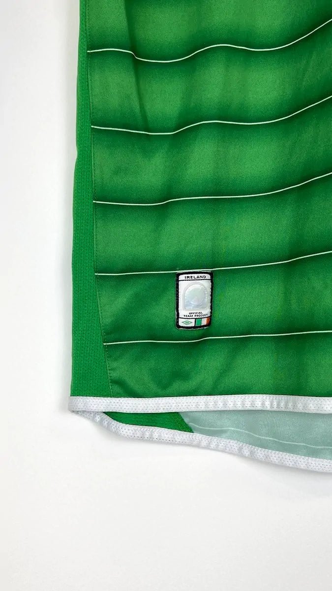 2003/04 Irlande Domicile (L) - Iconic Football Shop