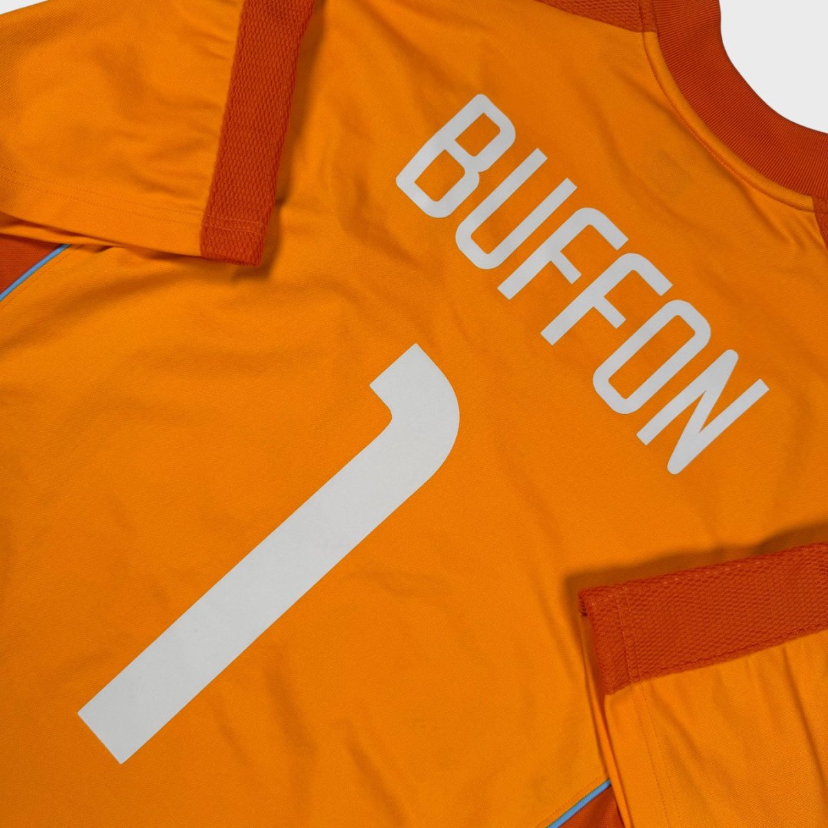 2003/04 Juventus Goal Keeper - Buffon 1 (L) - Iconic Football Shop