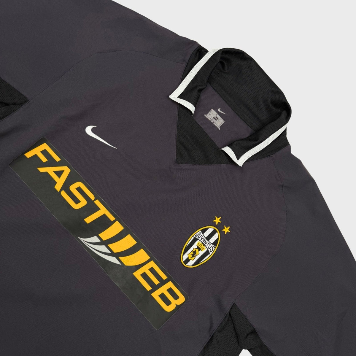 2003/04 Juventus Third (M) - Iconic Football Shop