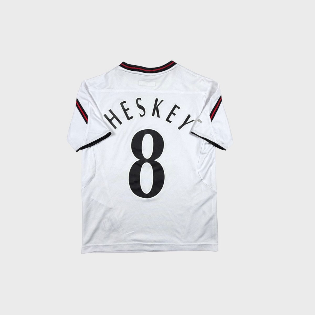 2003/04 Liverpool Extérieur - Heskey 8 (12a) - Iconic Football Shop