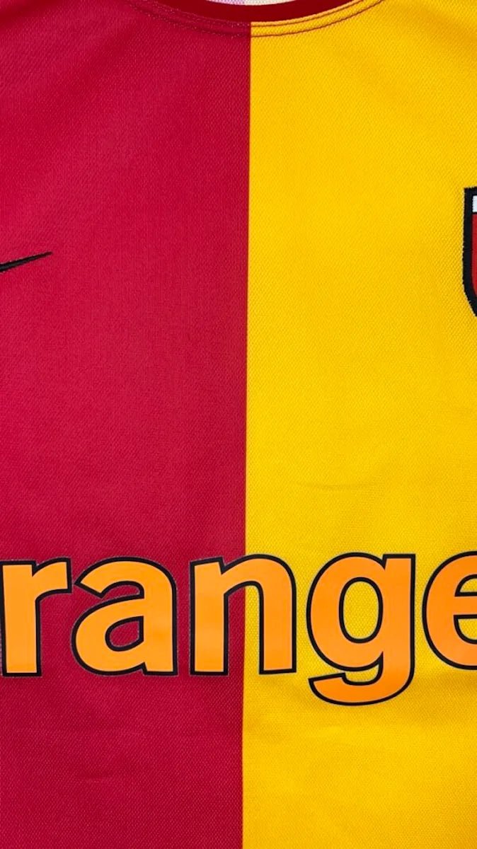 2003/04 RC Lens Domicile (2XL) - Iconic Football Shop