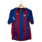 2004/05 Barcelone Domicile - Ronaldinho 10 (15/16a) - Iconic Football Shop