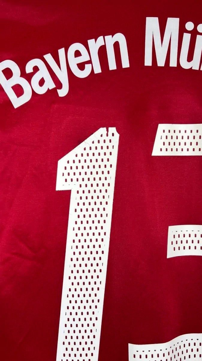2004/05 Bayern Munich Domicile - Ballack 13 (L) - Iconic Football Shop