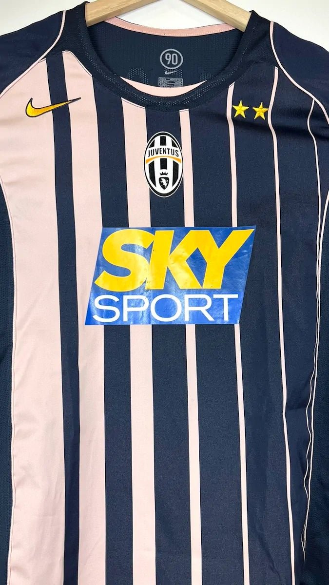 2004/05 Juventus Extérieur - Trezeguet 17 (L) - Iconic Football Shop