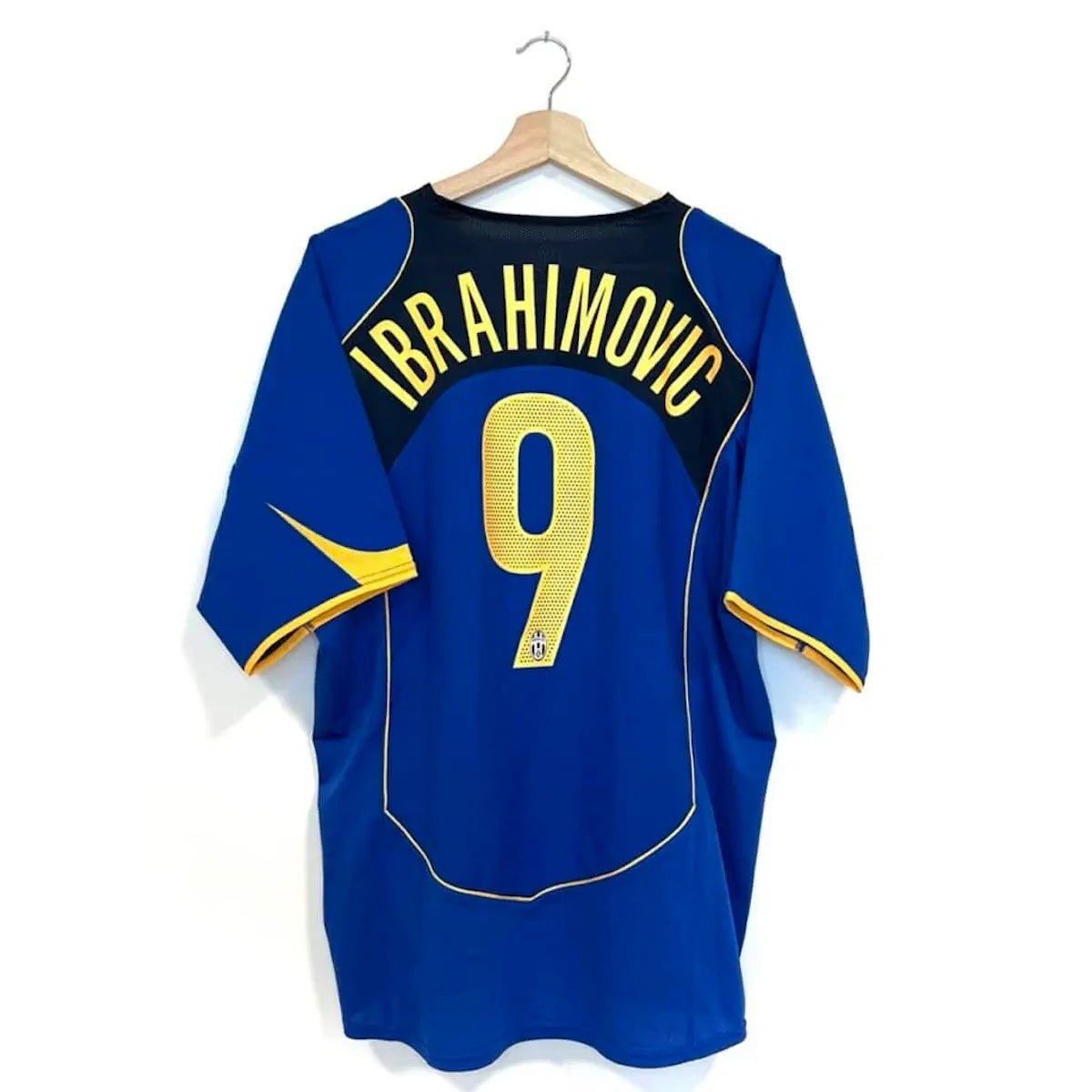 2004/05 Juventus Third - Ibrahimovic 9 (L) - Iconic Football Shop