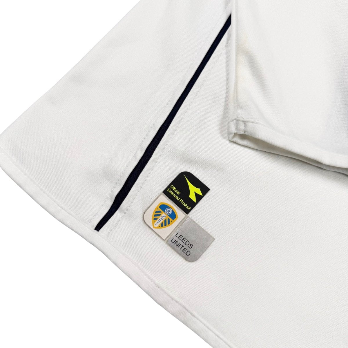 2004/05 Leeds Domicile (M) - Iconic Football Shop