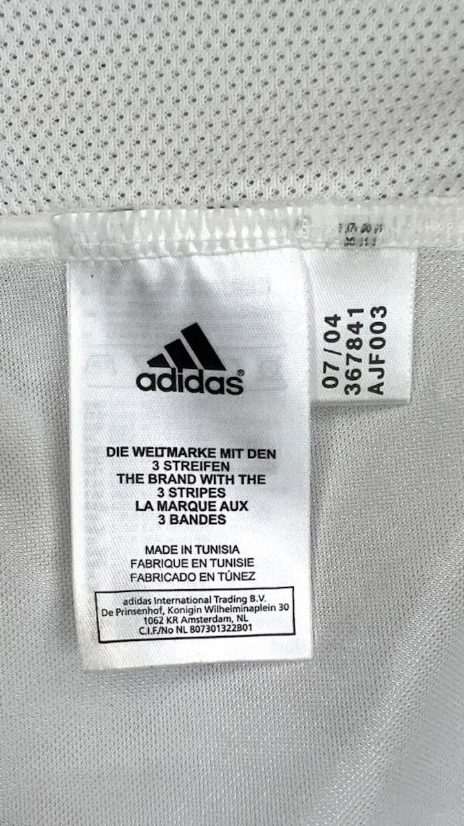 2004/05 Real Madrid Domicile - Beckham 23 (L) - Iconic Football Shop