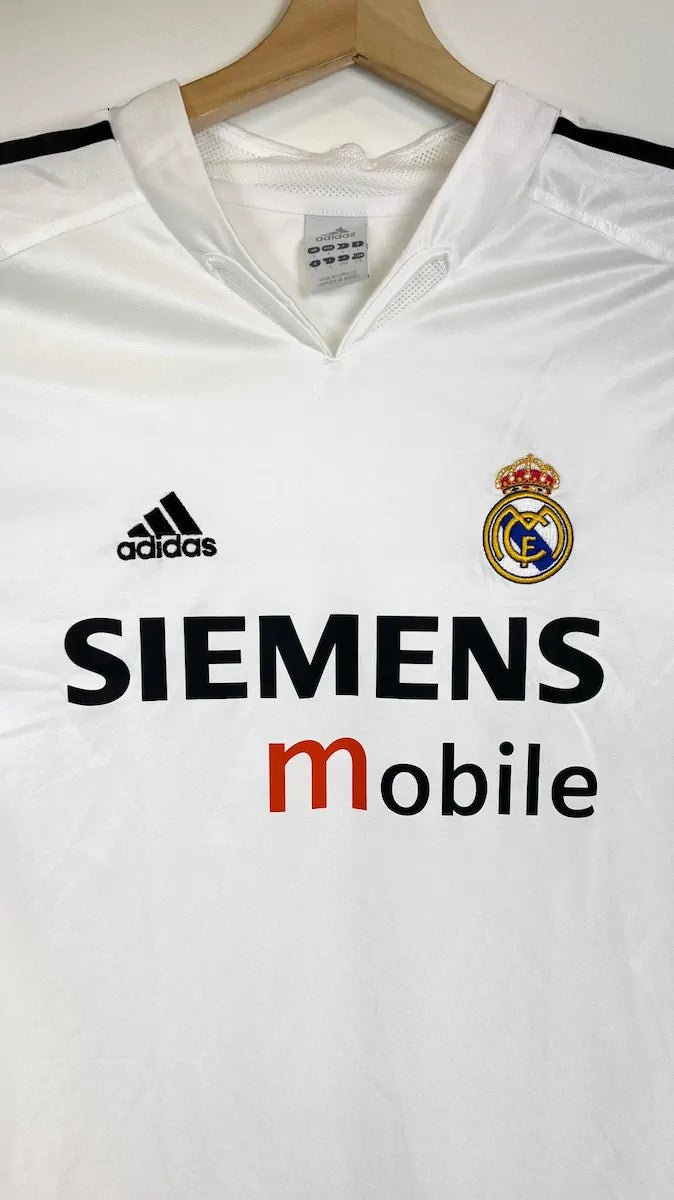 2004/05 Real Madrid Domicile (L) - Iconic Football Shop