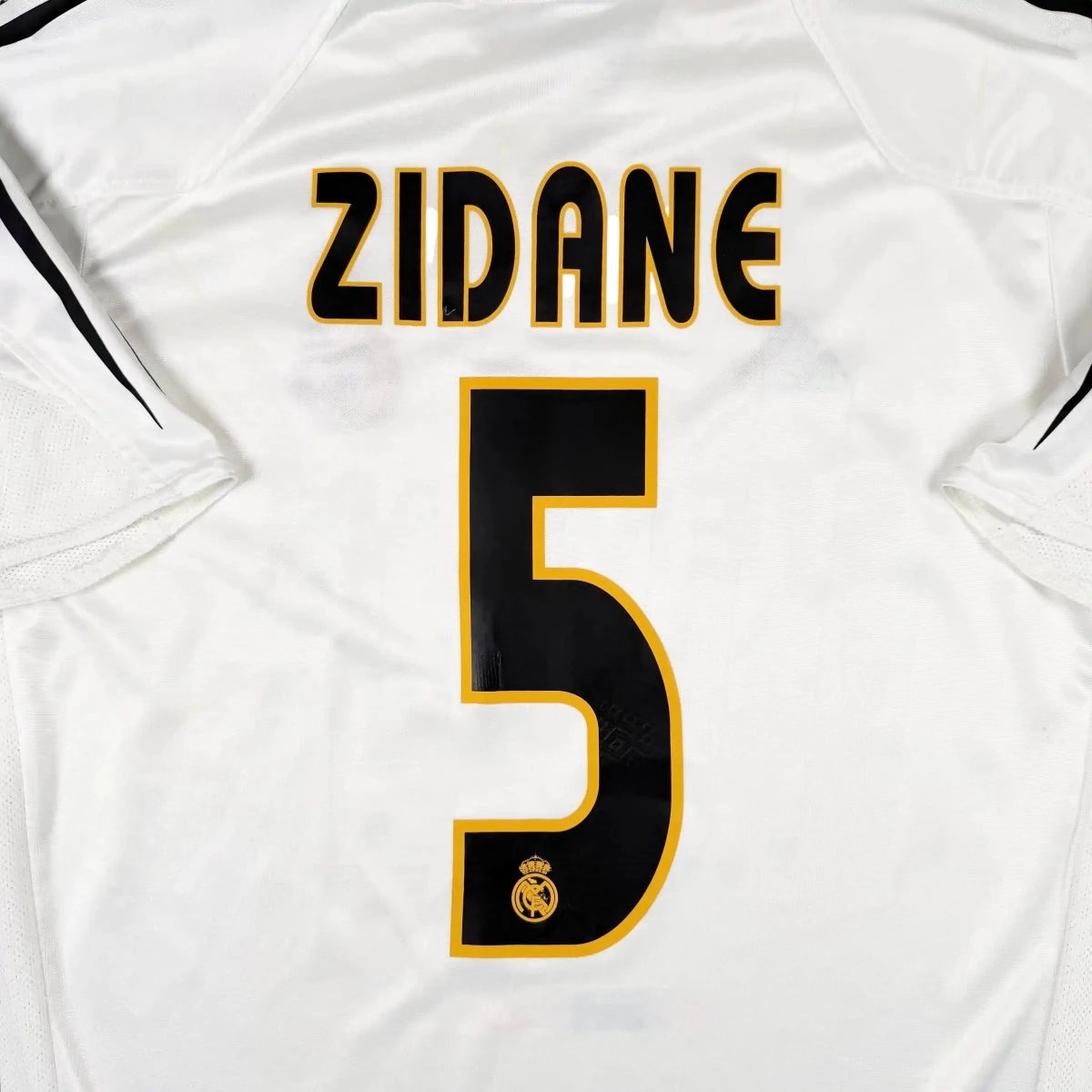 2004/05 Real Madrid Domicile - Zidane 5 (XL) - Iconic Football Shop