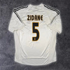 2004/05 Real Madrid Domicile - Zidane 5 (XL) - Iconic Football Shop
