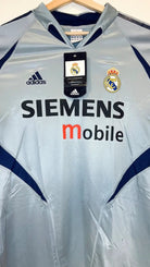 2004/05 Real Madrid Goal Keeper - Casillas 1 (L) - Iconic Football Shop