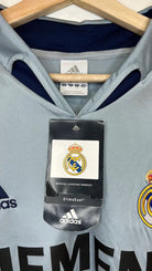 2004/05 Real Madrid Goal Keeper - Casillas 1 (L) - Iconic Football Shop