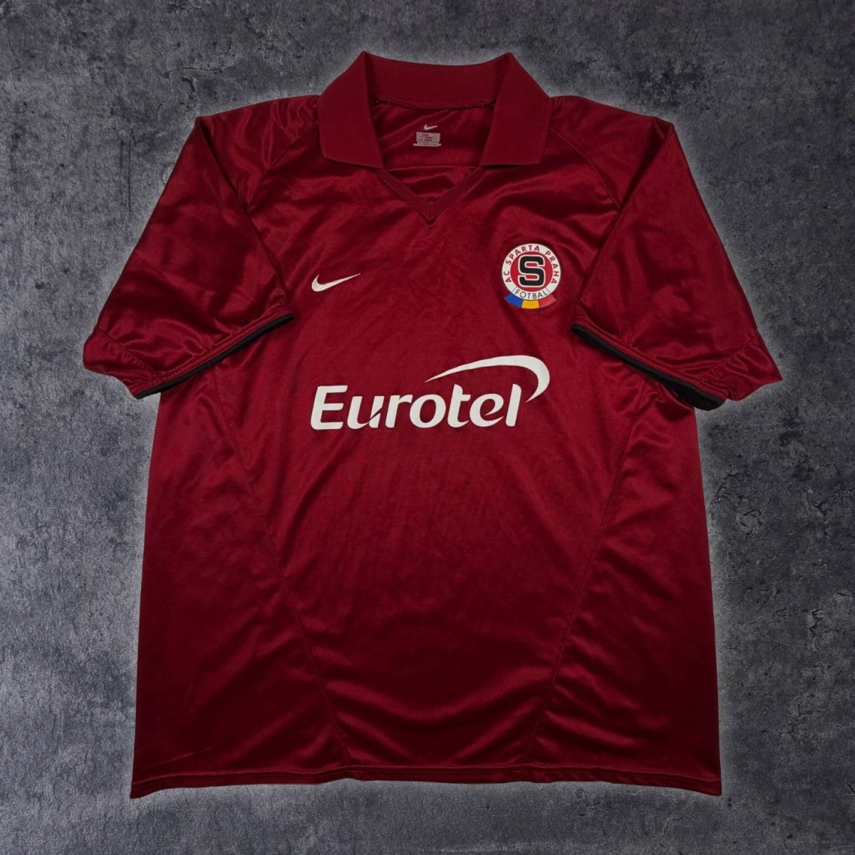 2004/05 Sparta Prague Domicile (L) - Iconic Football Shop