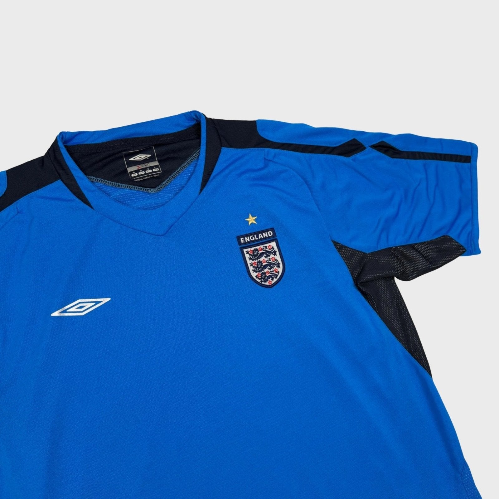 2004/06 Angleterre Entraînement (M) - Iconic Football Shop