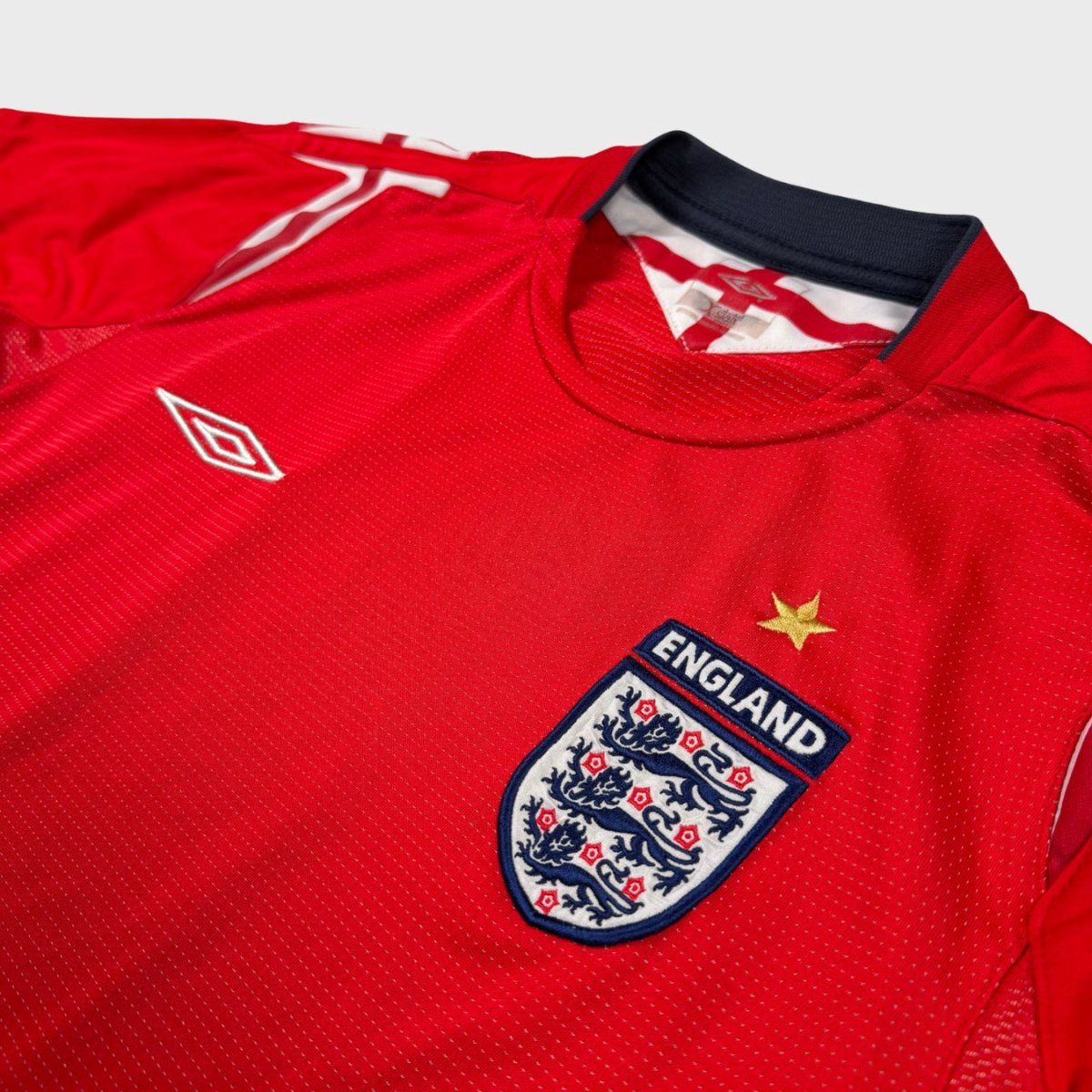 2004/06 Angleterre Extérieur (S) - Iconic Football Shop