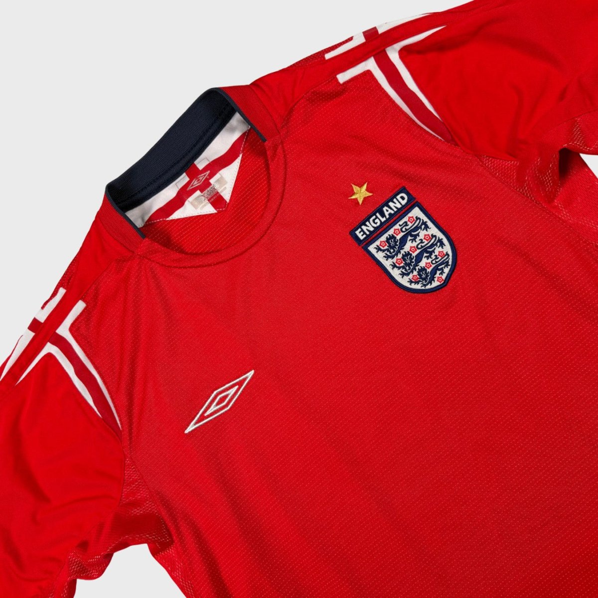 2004/06 Angleterre Extérieur (S) - Iconic Football Shop