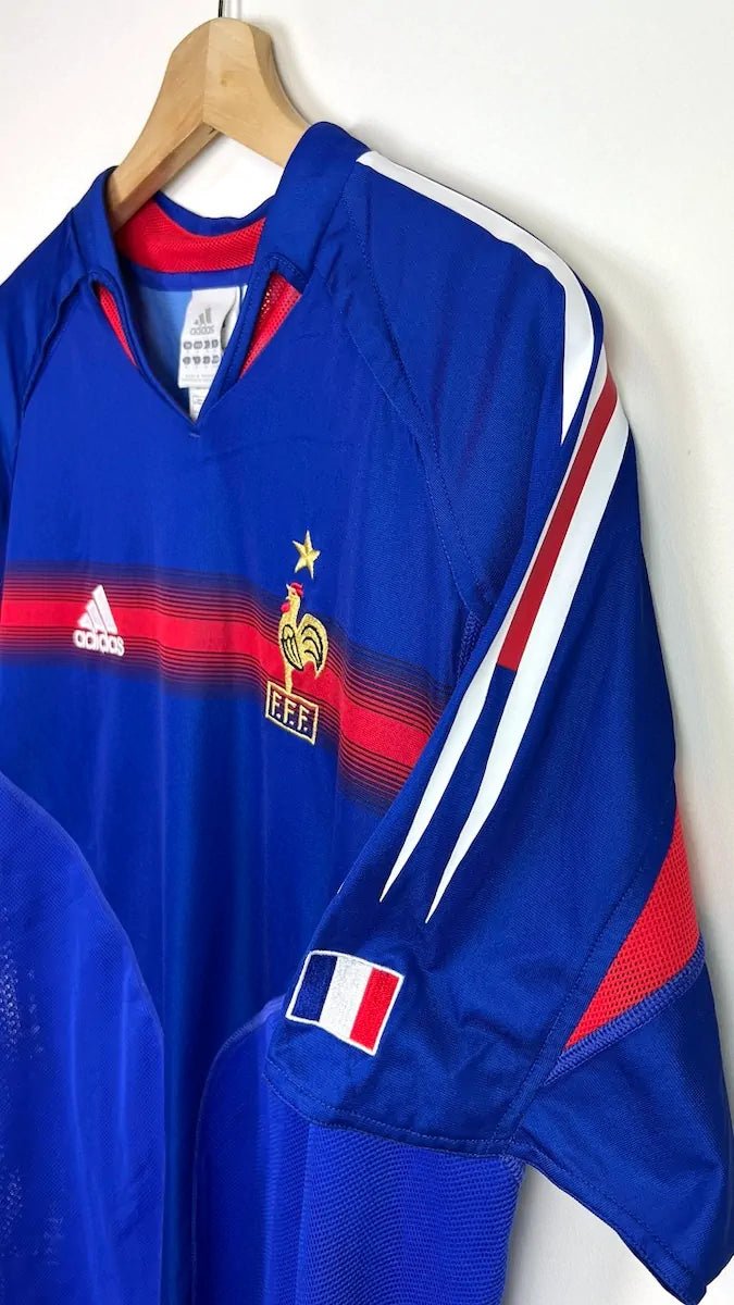 2004/06 France Domicile (M) - Iconic Football Shop