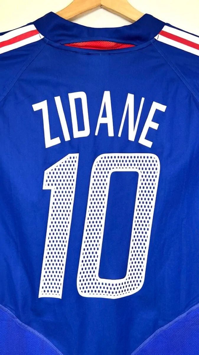 2004/06 France Domicile - Zidane 10 (L) - Iconic Football Shop