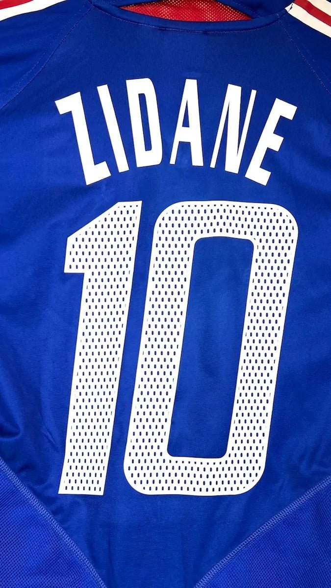 2004/06 France Domicile - Zidane 10 (S) - Iconic Football Shop