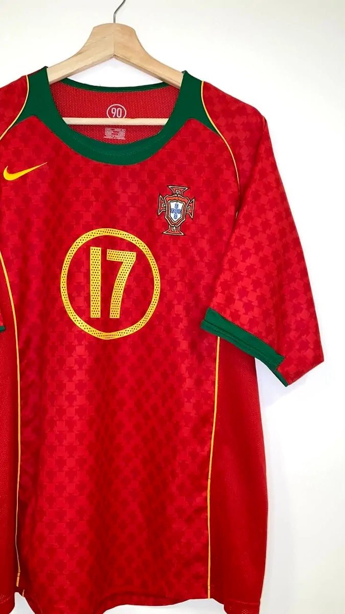 2004/06 Portugal Domicile - C.Ronaldo 17 (L) - Iconic Football Shop