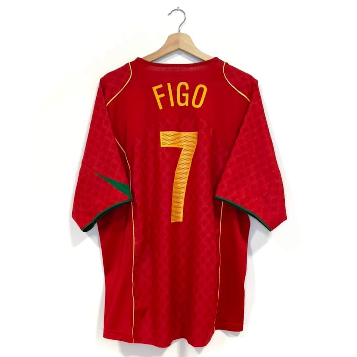 2004/06 Portugal Domicile - Figo 7 (XL) - Iconic Football Shop