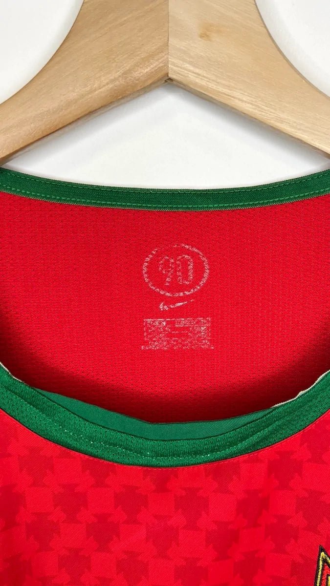 2004/06 Portugal Domicile (M) - Iconic Football Shop