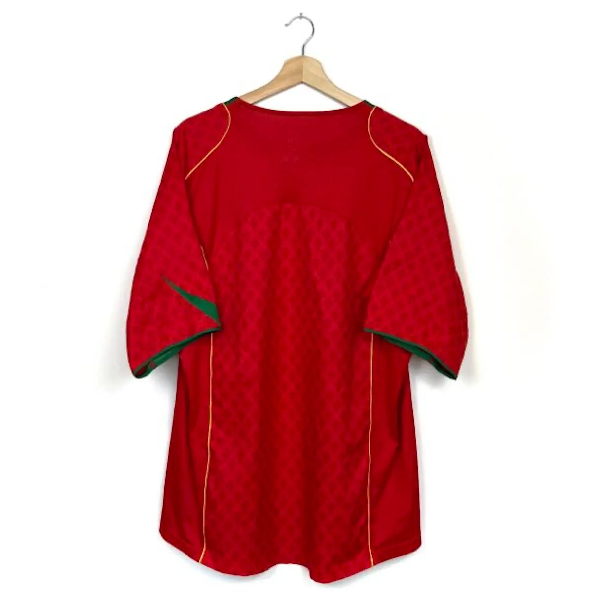 2004/06 Portugal Domicile (XL) - Iconic Football Shop