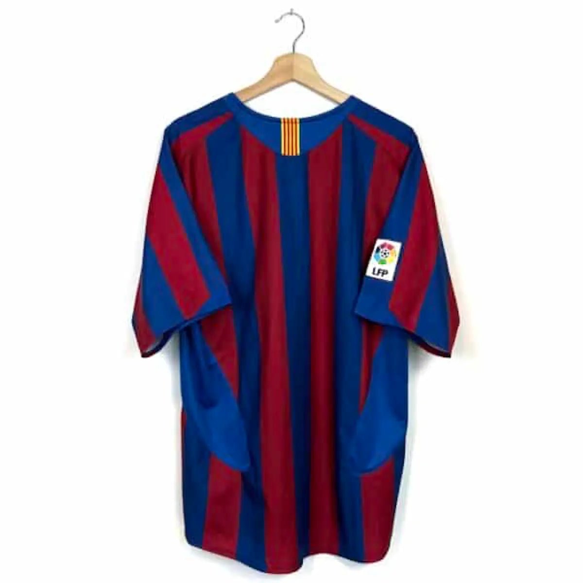 2005/06 Barcelone Domicile (L) - Iconic Football Shop