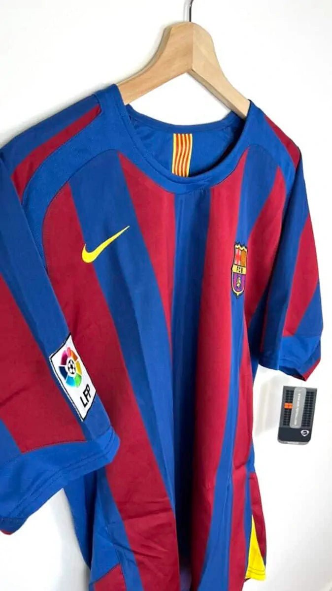 2005/06 Barcelone Domicile (M) - Iconic Football Shop