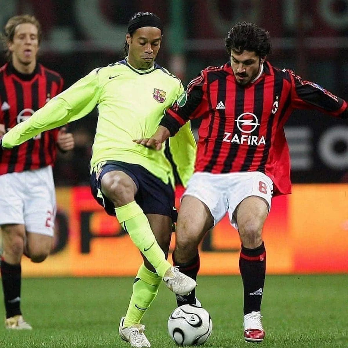 2005/06 Barcelone Extérieur - Ronaldinho 10 (L) - Iconic Football Shop