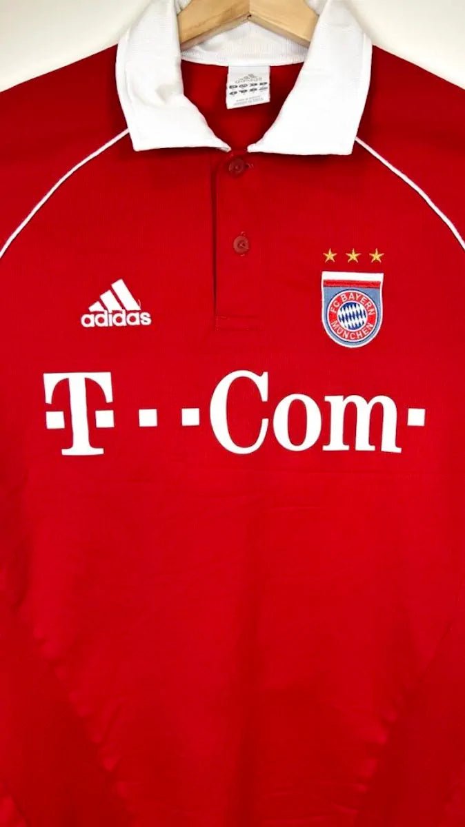 2005/06 Bayern Munich Domicile (M) - Iconic Football Shop